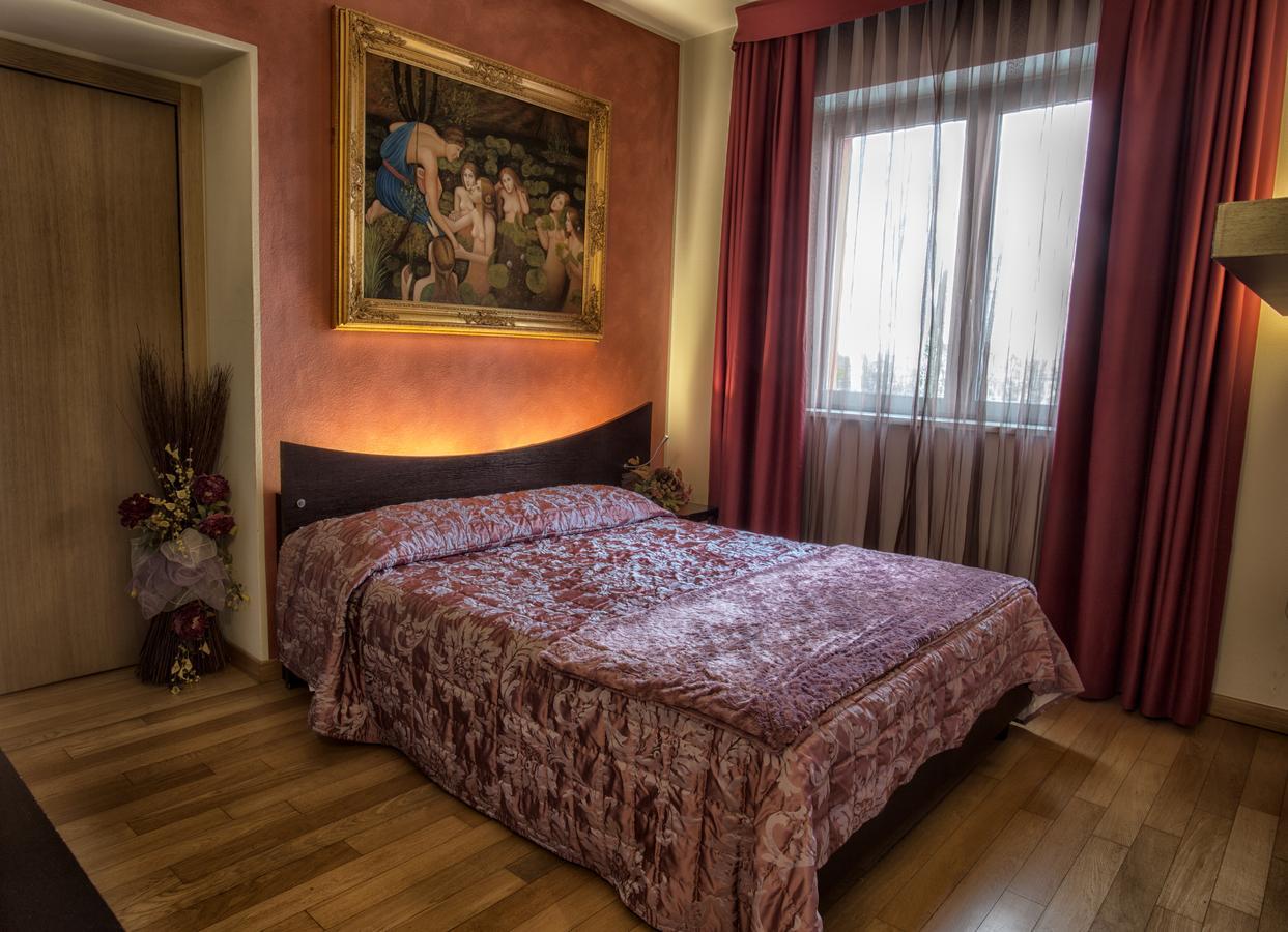 La Grotta Hotel Verona Exterior photo